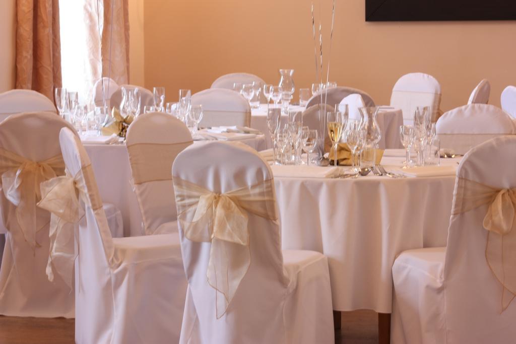Annandale Arms Hotel Моффат Екстер'єр фото